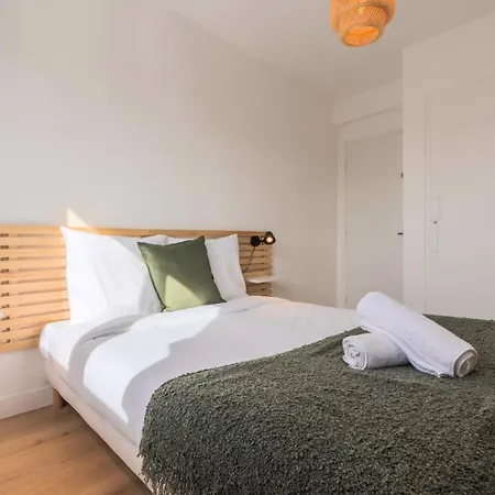 アパート 3 Bedroom Near Chu And Center リール