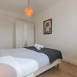 3 Bedroom Near Chu And Center Διαμέρισμα *