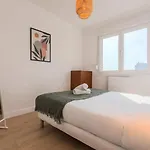 3 Bedroom Near Chu And Center